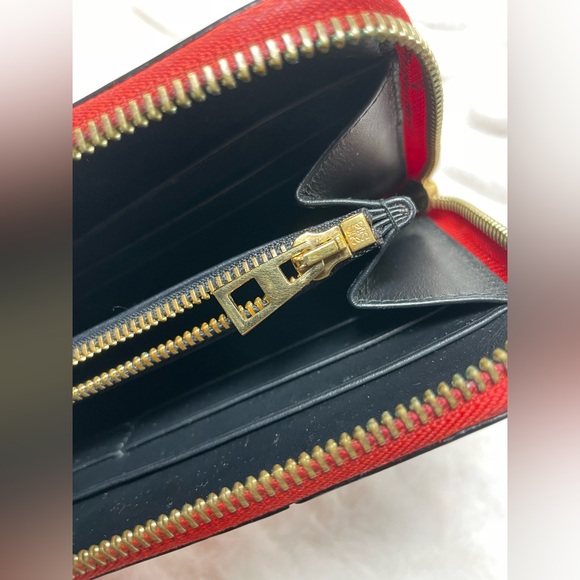 LOEWE RED LEATHER PUZZLE LONG ZIP WALLET - Picture 7 of 10